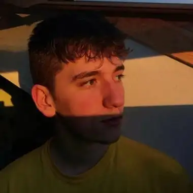 6686体育app铁牌作者Wallace