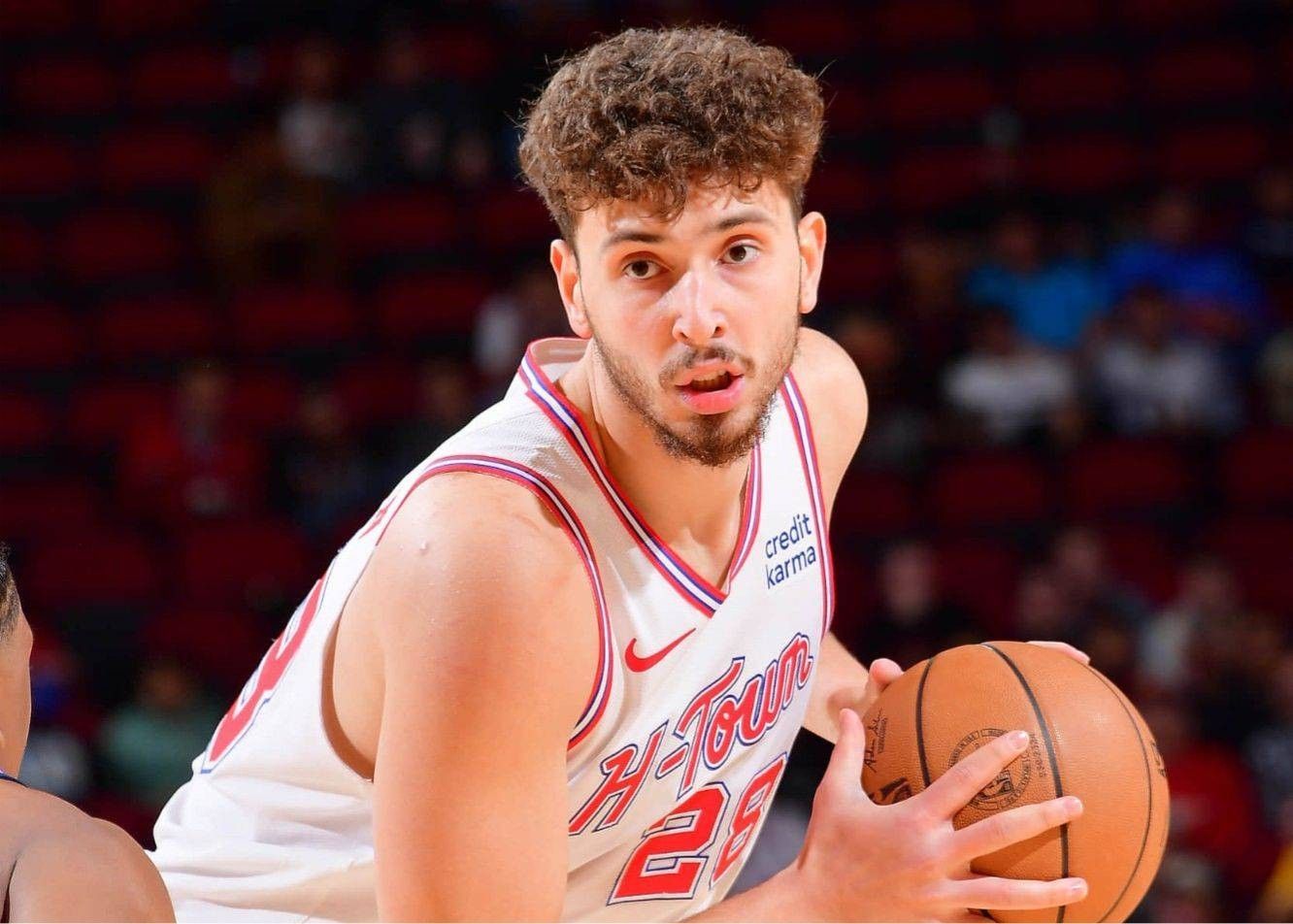 斯普利特：守卫申京非常艰难，我们会把整本战略都试一遍